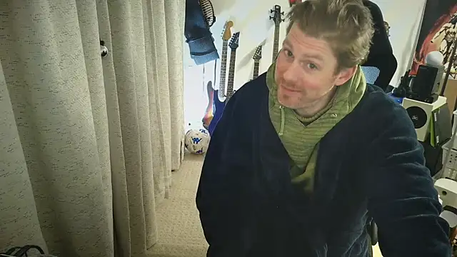 9VOLTT webcam