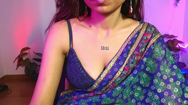 Yaliina webcam