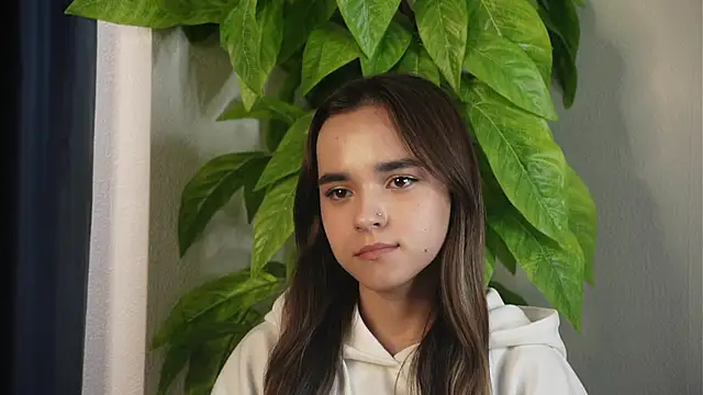 BethanyHitzler webcam