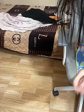 Mina048 webcam