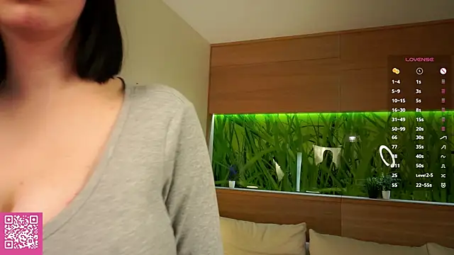 JuleeSamec Stripchat cam model