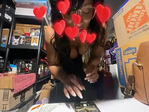 wynterheat (F milf) - 1 1/2 HR nude chores show✨2 tkn