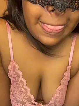 Nethmi156 webcam