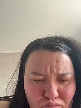 SunnyLeila2101 webcam
