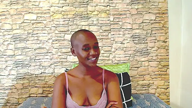 EbonyOlive69 webcam