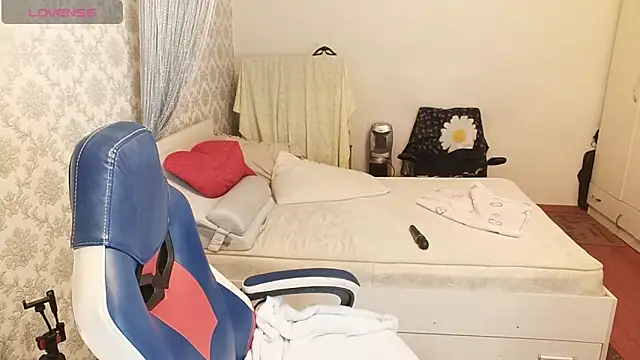 MissValday webcam