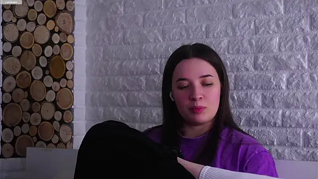 LowOncoming live sex cam