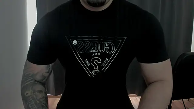 TONYWILSONN live sex cam