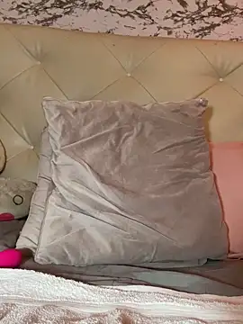 Lili__taylor webcam