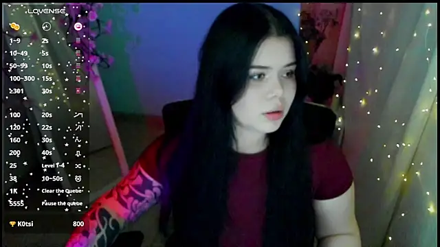 Mona_Esty webcam