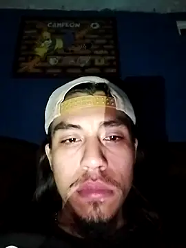 AlexAlejandro13 webcam