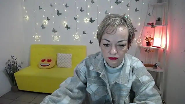 NikaMayu webcam