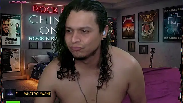 chino_roz live sex cam