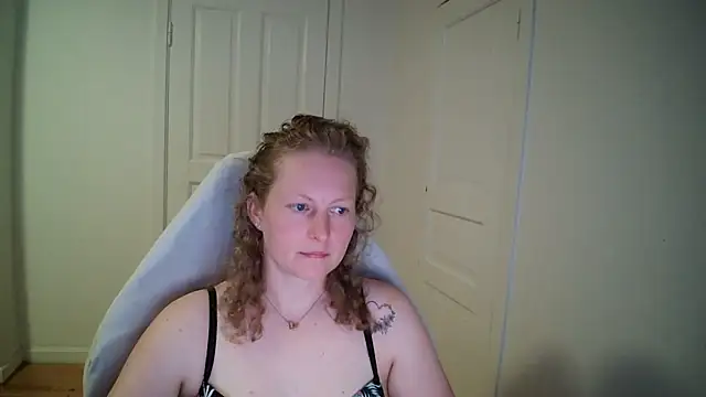 Girlnina-1995 webcam