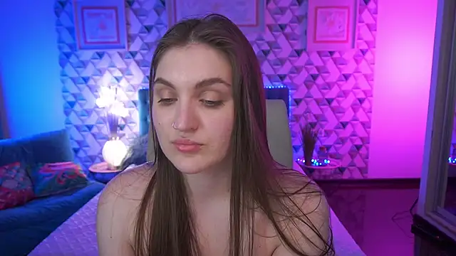 EmmyCharmm webcam