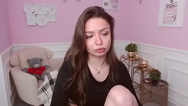 LucySkilar webcam