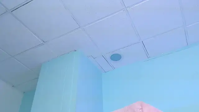 Emerald_gh webcam