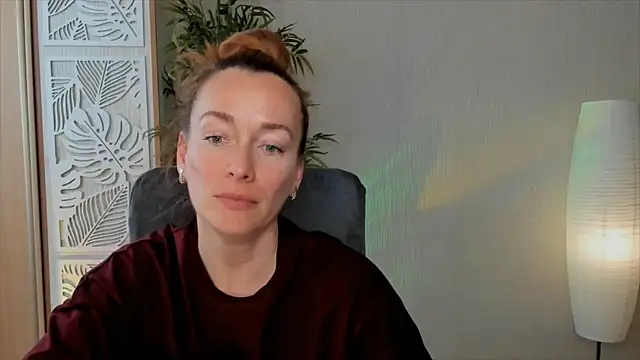 RebeccaMartinez webcam