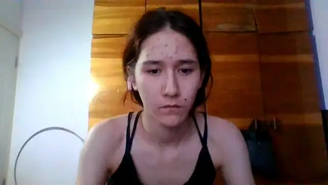 NickiKisinger webcam