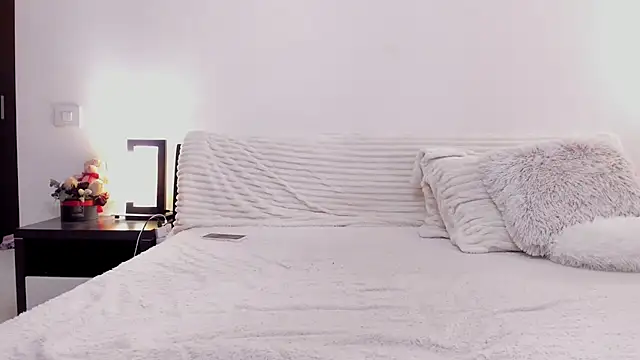 LadyAriaHunt webcam