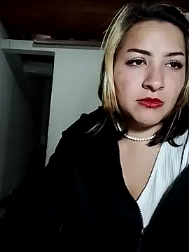 Webcam Model (HannaJonnes_) is live