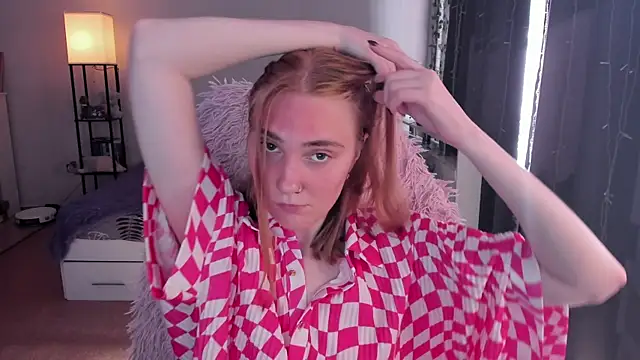ReddHotPipper webcam