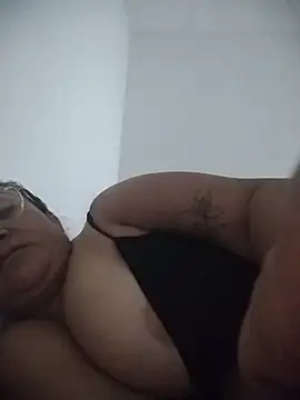 Nini_Love_ webcam