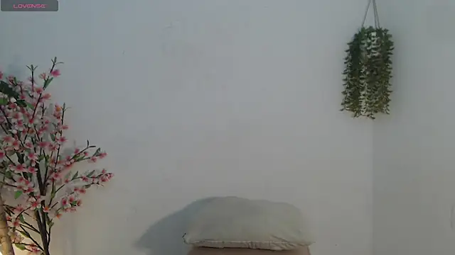 scarlet_111 webcam