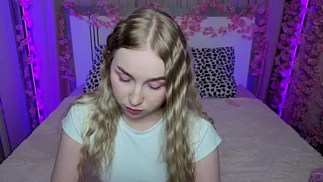 LilyStarlight webcam