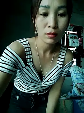 thobaby112 - Thobaby112's free webcam - UK Sex Cams