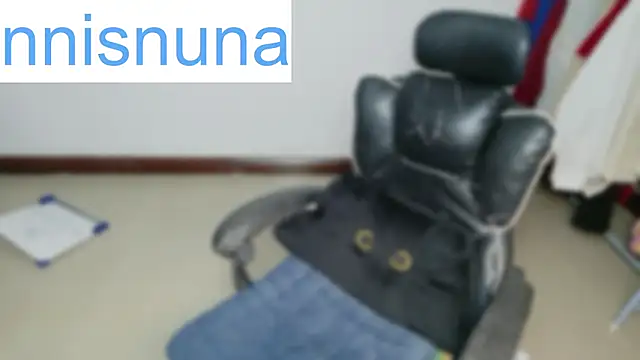 nunanunanuna webcam