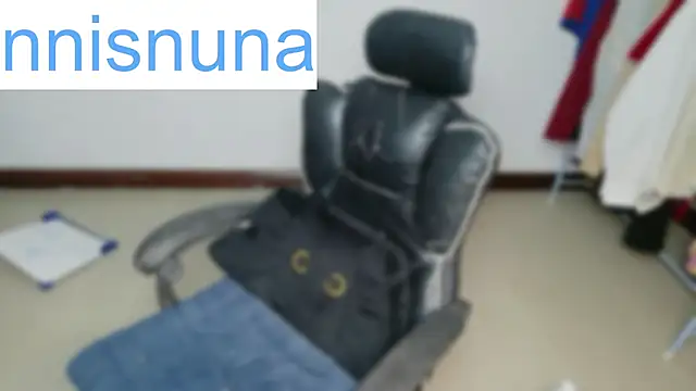 nunanunanuna webcam
