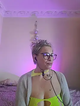 LunaBlaise webcam