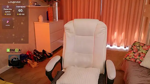KellyKleine webcam