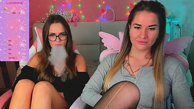 hotty_girls_here webcam