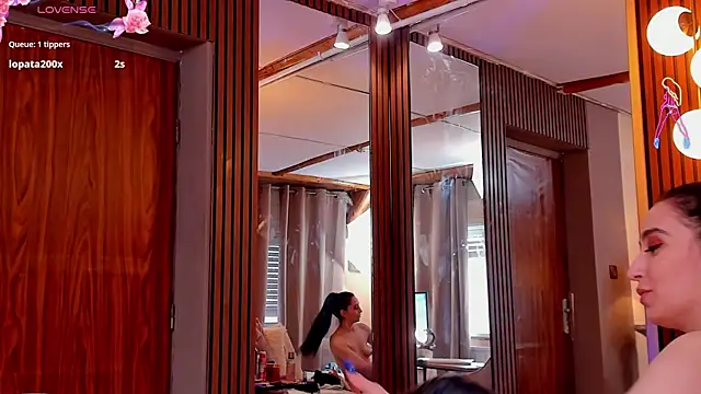 VanessaAngel webcam