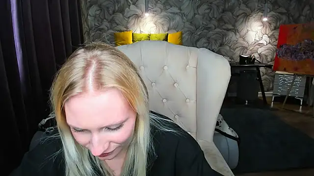 Elizabeth_Adams webcam