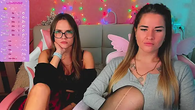 hotty_girls_here webcam