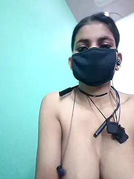 Webcam Model ()  is live.Free join now!