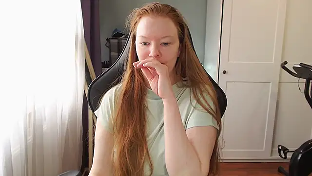 Lady_Inari webcam