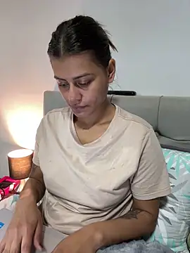 RachelWeisz_ webcam