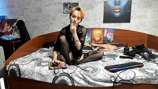 KagamiTayga live sex cam