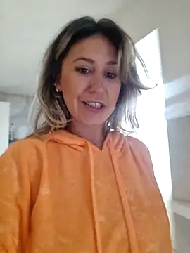 CelynaRoss webcam