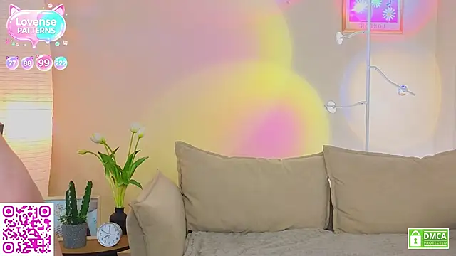 OliviaKis_ webcam