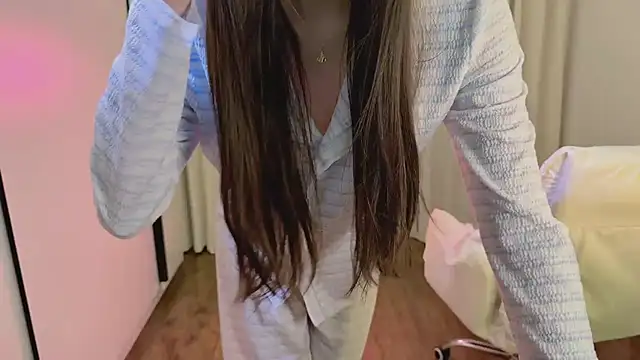 Onecutelittle webcam