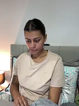 RachelWeisz_ webcam