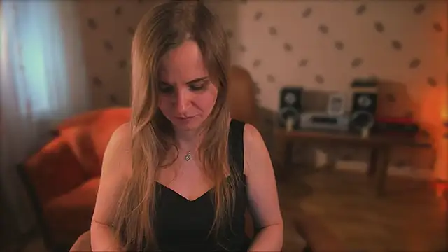 MiaSparkes webcam