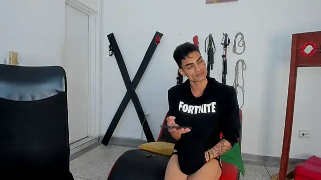 Gay_Red_Room webcam