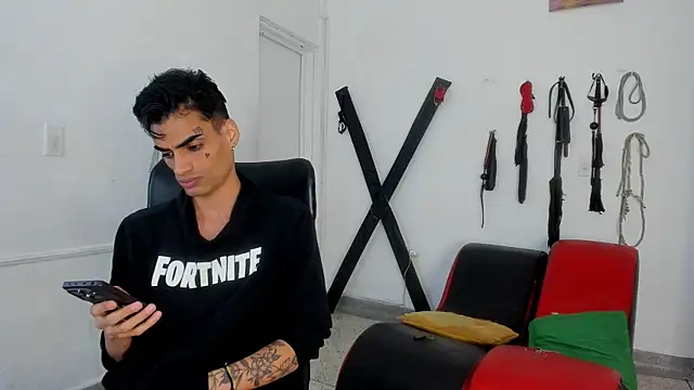 Gay_Red_Room webcam