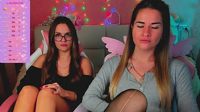 hotty_girls_here webcam